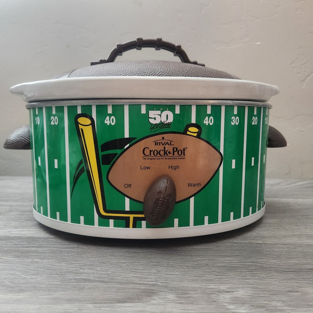 Vintage Rival Crock-Pot Slow Cooker 5qt Football 50 Yard Line Sports Game Day